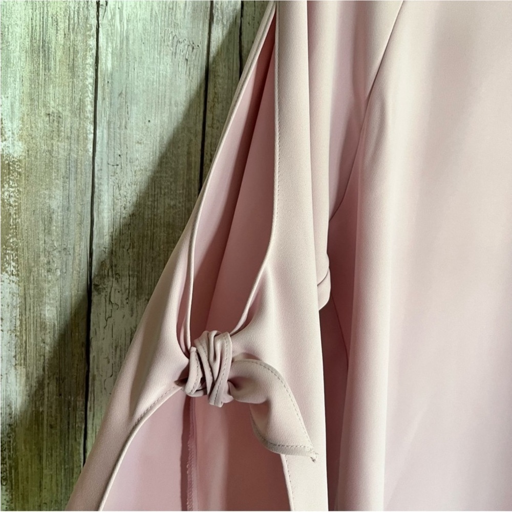 Amanda Uprichard Lavender Open Tie Shoulder/Arm Blouse - Picture 2 of 4